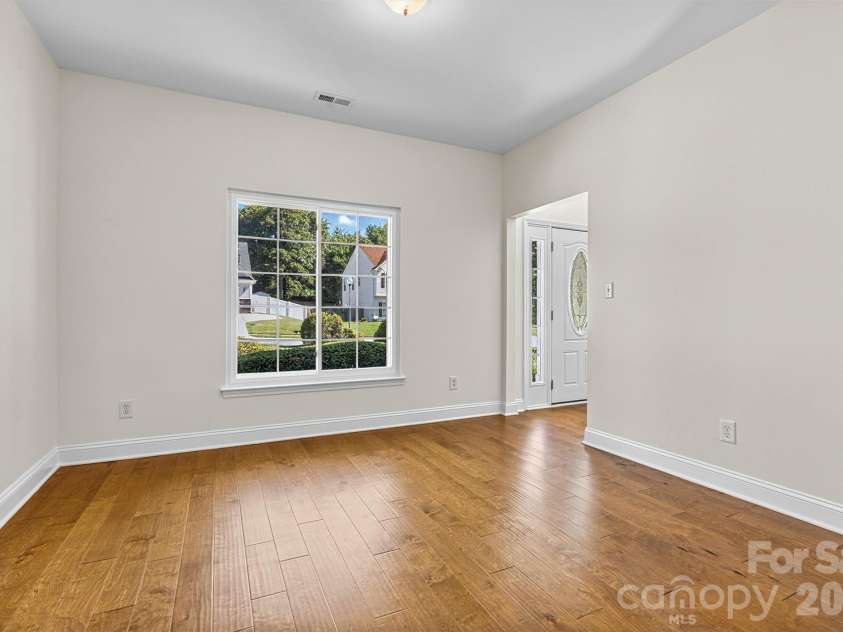 7542 Sedgebrook Drive, Stanley, NC 28164.  MLS# CAR4401228, YatesRealty ID 38497. Flex space