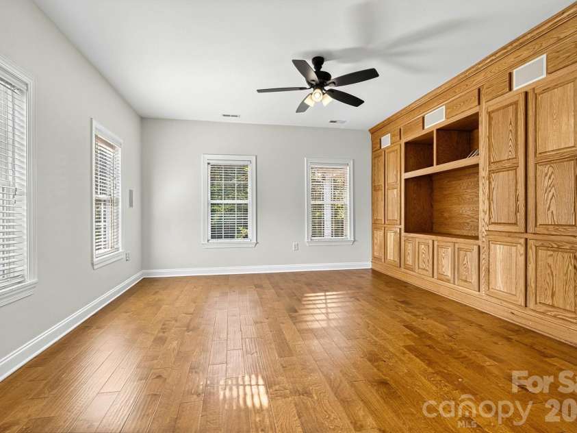 7542 Sedgebrook Drive, Stanley, NC 28164.  MLS# CAR4401228, YatesRealty ID 38497. Media room/office/flex space