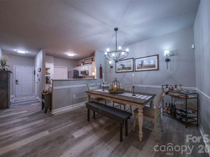 17110 Red Feather Drive, Charlotte, NC 28277.  MLS# CAR4397638, YatesRealty ID 38499. Dining Room