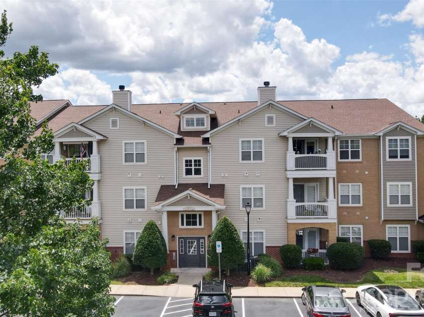 17110 Red Feather Drive, Charlotte, NC 28277.  MLS# CAR4397638, YatesRealty ID 38499. Front of Building