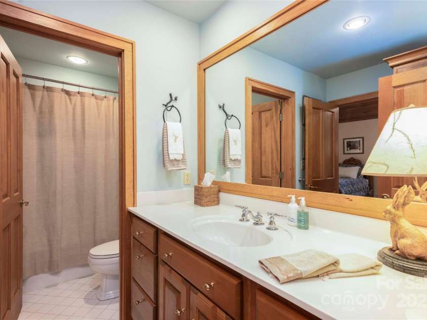 132 Red Bird Circle, Lake Toxaway, NC 28747.  MLS# CAR4321731, YatesRealty ID 385. 