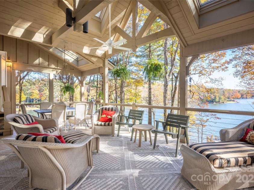 132 Red Bird Circle, Lake Toxaway, NC 28747.  MLS# CAR4321731, YatesRealty ID 385. 