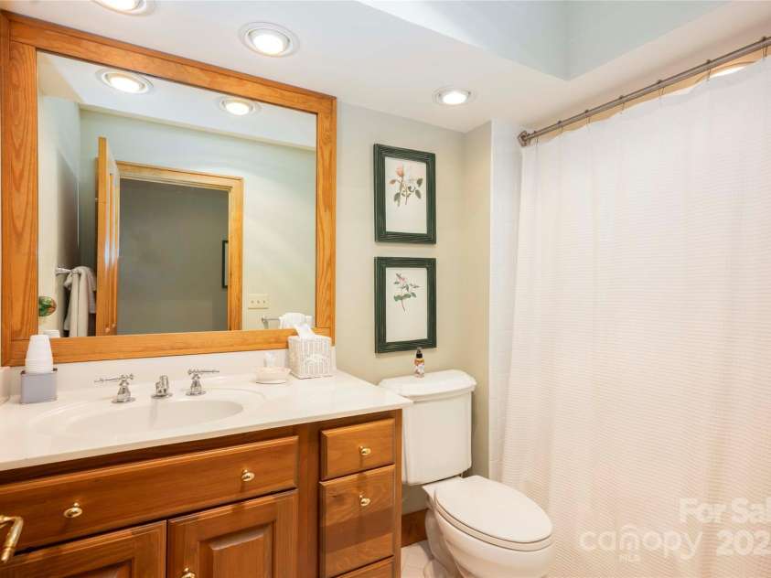 132 Red Bird Circle, Lake Toxaway, NC 28747.  MLS# CAR4321731, YatesRealty ID 385. 