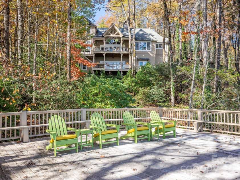 132 Red Bird Circle, Lake Toxaway, NC 28747.  MLS# CAR4321731, YatesRealty ID 385. 