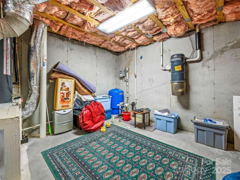 1341 Double Knob Drive, Arden, NC 28704.  MLS# CAR4312752, YatesRealty ID 385. 