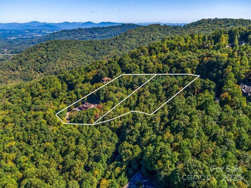 1341 Double Knob Drive, Arden, NC 28704.  MLS# CAR4312752, YatesRealty ID 385. 