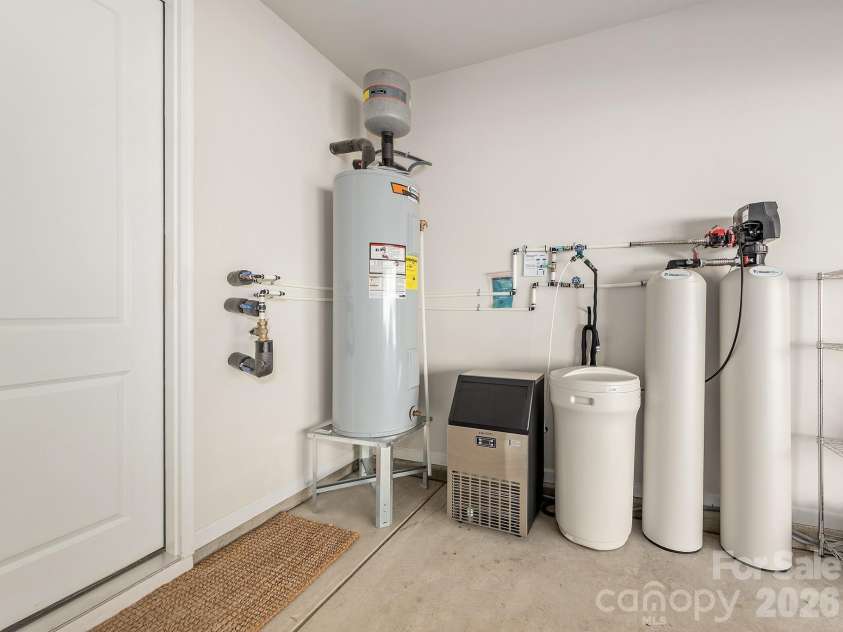 206 Marron Drive, Indian Trail, NC 28079.  MLS# CAR4356949, YatesRealty ID 3850. Entire home water filtration system