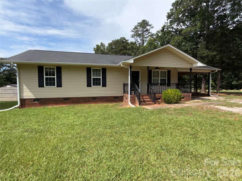 1066 Cameron Road, York, SC 29745.  MLS# CAR4404501, YatesRealty ID 38501. 