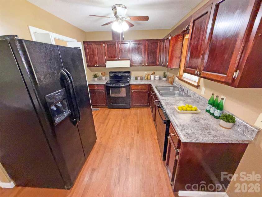 1066 Cameron Road, York, SC 29745.  MLS# CAR4404501, YatesRealty ID 38501. 