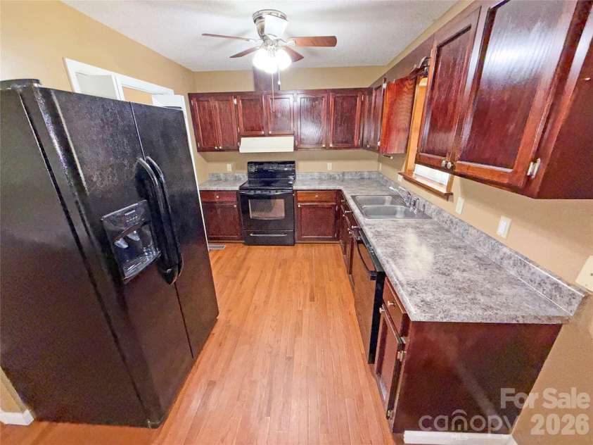 1066 Cameron Road, York, SC 29745.  MLS# CAR4404501, YatesRealty ID 38501. 