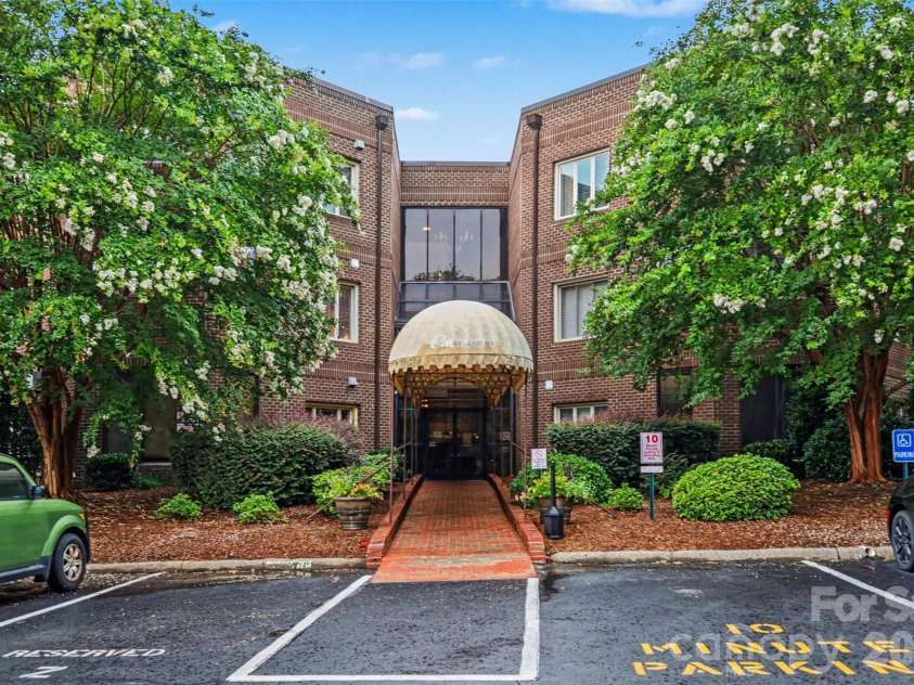 84 Lake Concord Road, Concord, NC 28025.  MLS# CAR4403227, YatesRealty ID 38502. 