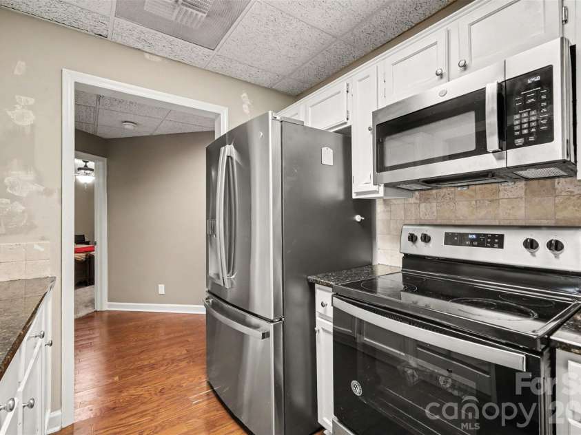 84 Lake Concord Road, Concord, NC 28025.  MLS# CAR4403227, YatesRealty ID 38502. 
