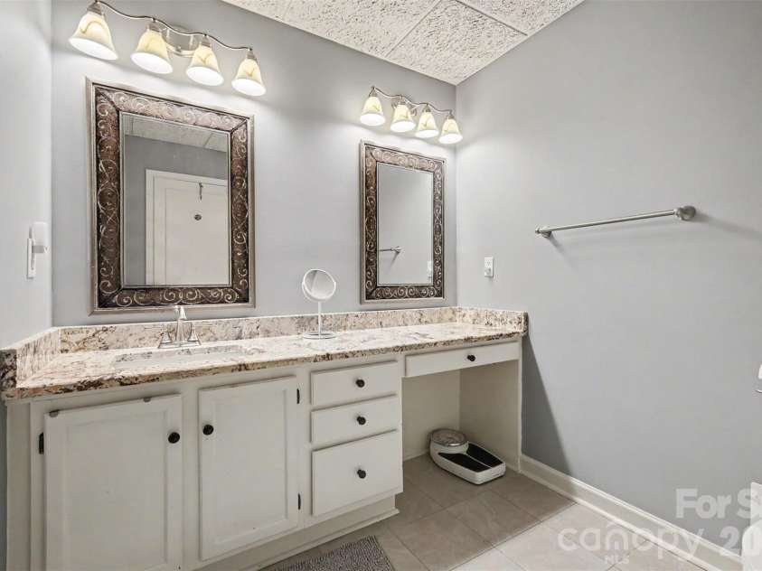 84 Lake Concord Road, Concord, NC 28025.  MLS# CAR4403227, YatesRealty ID 38502. 