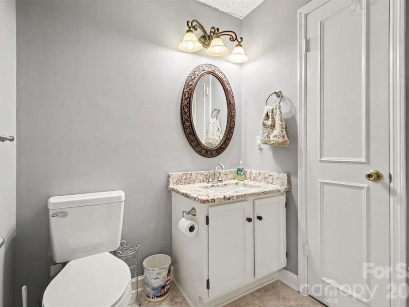 84 Lake Concord Road, Concord, NC 28025.  MLS# CAR4403227, YatesRealty ID 38502. 