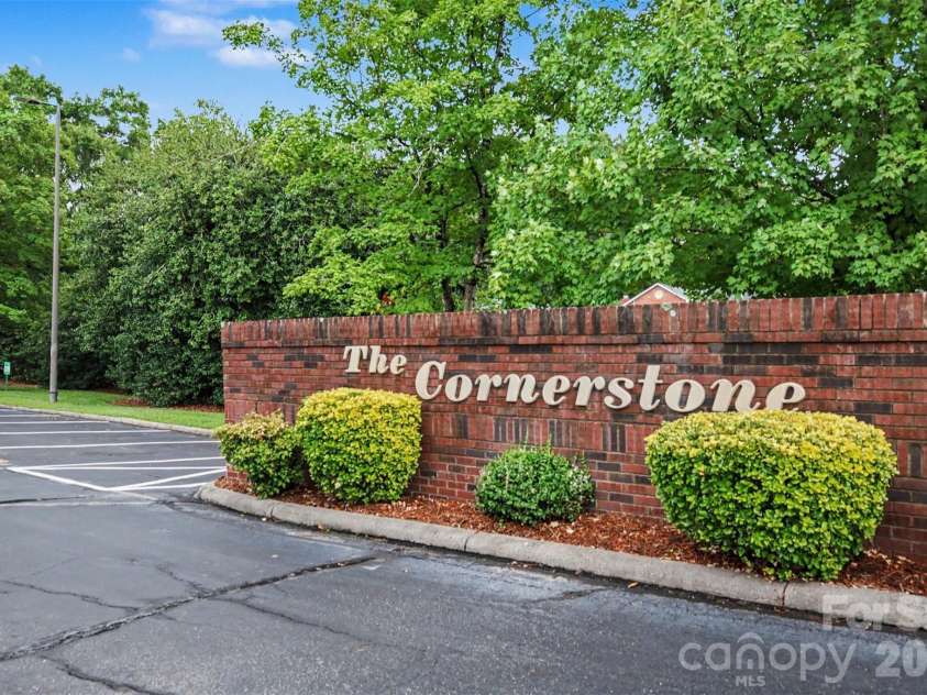 84 Lake Concord Road, Concord, NC 28025.  MLS# CAR4403227, YatesRealty ID 38502. 