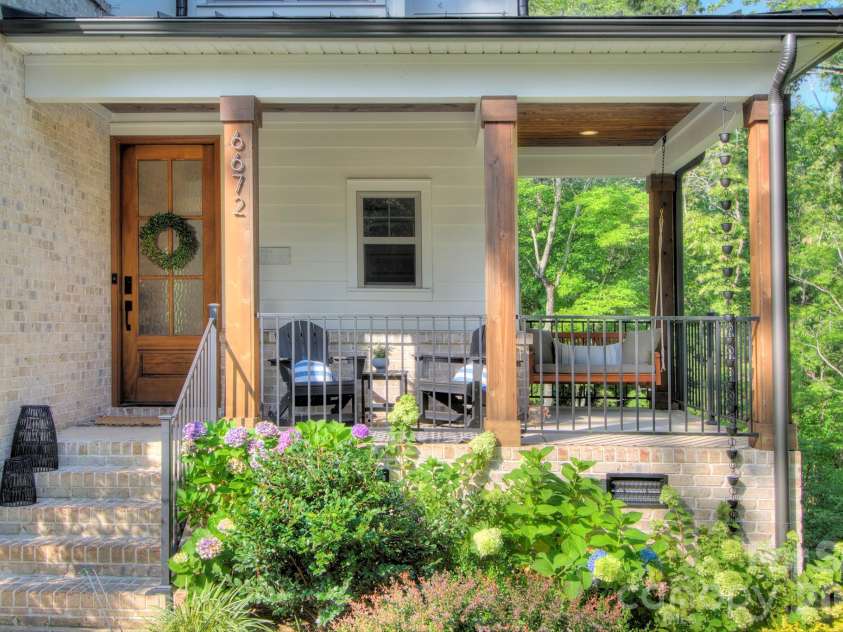 6672 Maple Spring Court, Denver, NC 28037.  MLS# CAR4401164, YatesRealty ID 38503. 