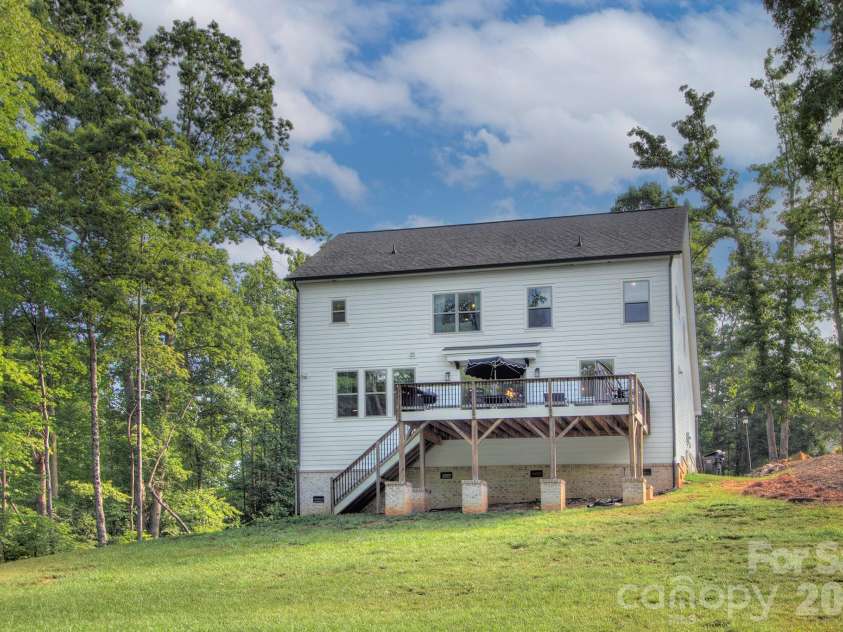 6672 Maple Spring Court, Denver, NC 28037.  MLS# CAR4401164, YatesRealty ID 38503. 
