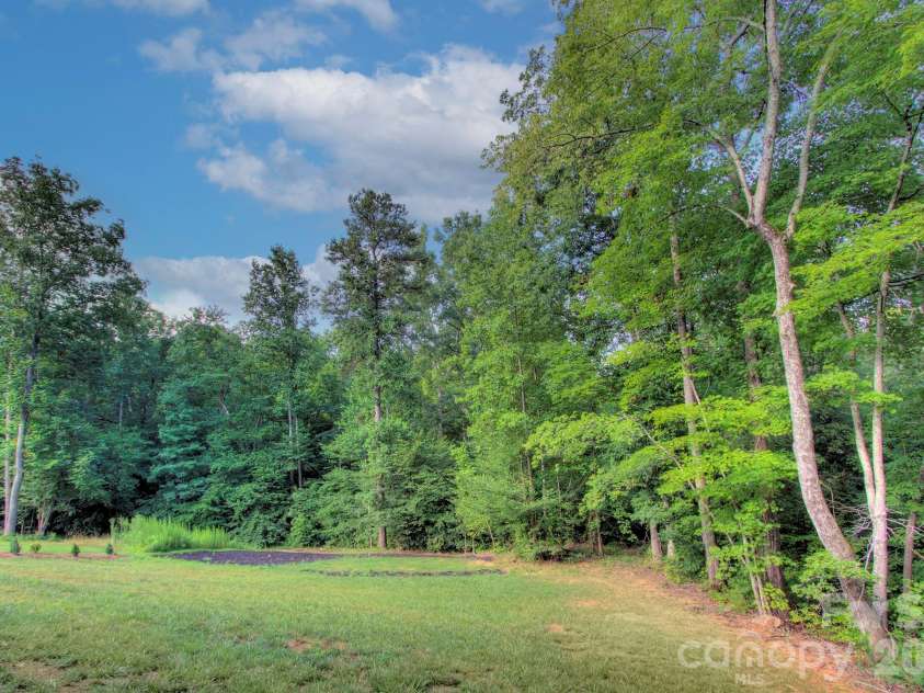 6672 Maple Spring Court, Denver, NC 28037.  MLS# CAR4401164, YatesRealty ID 38503. 