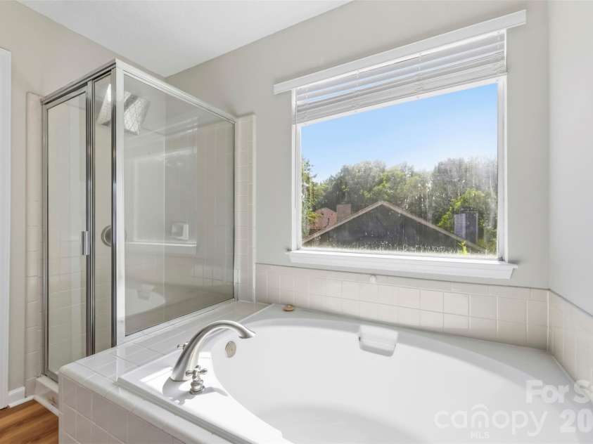 12219 Landing Green Drive, Charlotte, NC 28277.  MLS# CAR4340734, YatesRealty ID 38504. 