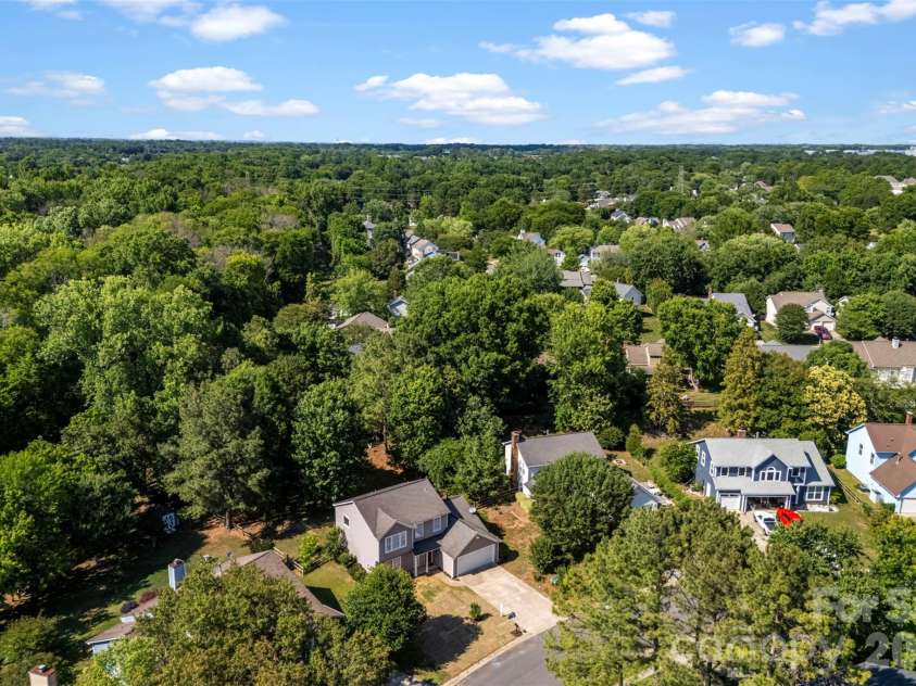 12219 Landing Green Drive, Charlotte, NC 28277.  MLS# CAR4340734, YatesRealty ID 38504. 