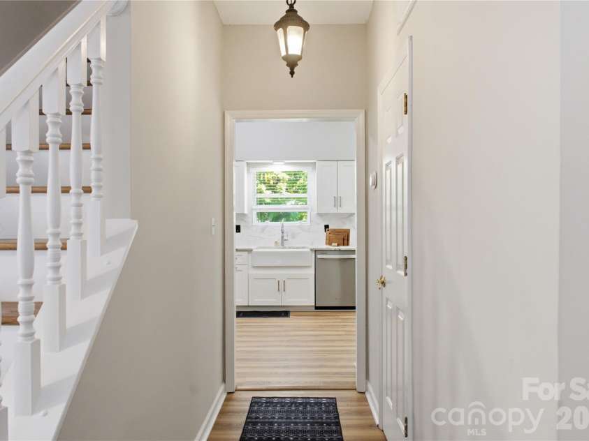 12219 Landing Green Drive, Charlotte, NC 28277.  MLS# CAR4340734, YatesRealty ID 38504. 