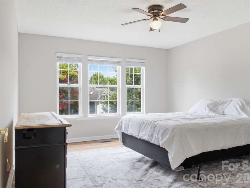 12219 Landing Green Drive, Charlotte, NC 28277.  MLS# CAR4340734, YatesRealty ID 38504. 
