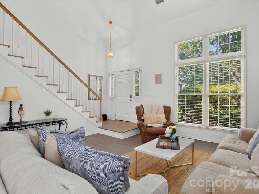 9801 Deer Spring Lane, Charlotte, NC 28210.  MLS# CAR4404766, YatesRealty ID 38506. Freshly painted Snowbound paint