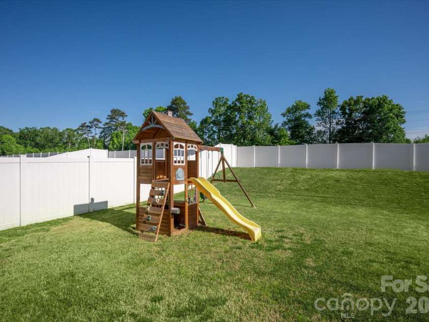 6002 Weddington Pointe Drive, Monroe, NC 28110.  MLS# CAR4377599, YatesRealty ID 38507. Play set