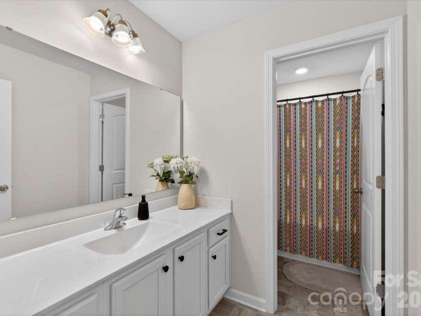 6002 Weddington Pointe Drive, Monroe, NC 28110.  MLS# CAR4377599, YatesRealty ID 38507. Second FULL bath