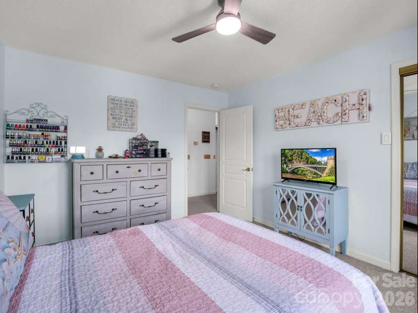 1706 Deermouse Way, Hendersonville, NC 28792.  MLS# CAR4400240, YatesRealty ID 38508. 
