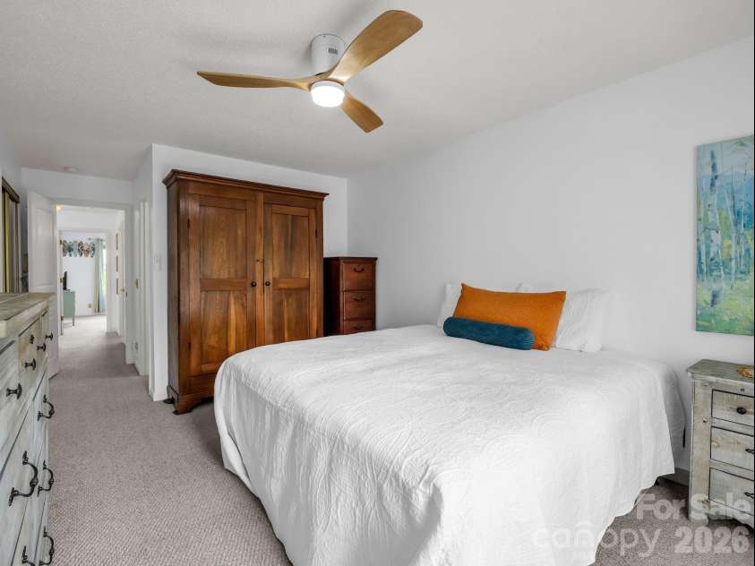 1706 Deermouse Way, Hendersonville, NC 28792.  MLS# CAR4400240, YatesRealty ID 38508. 