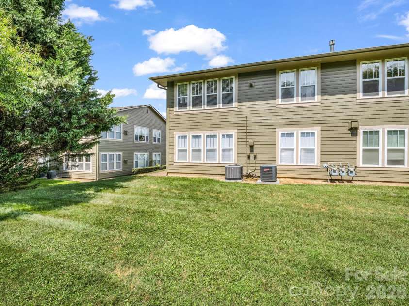 1706 Deermouse Way, Hendersonville, NC 28792.  MLS# CAR4400240, YatesRealty ID 38508. 
