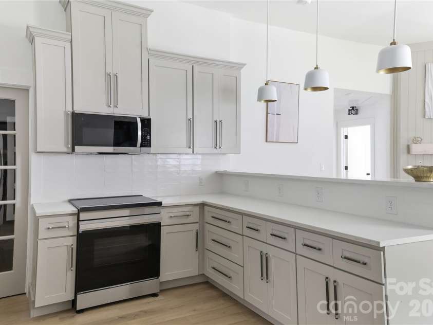 324 State Street, Rock Hill, SC 29730.  MLS# CAR4404986, YatesRealty ID 38509. 