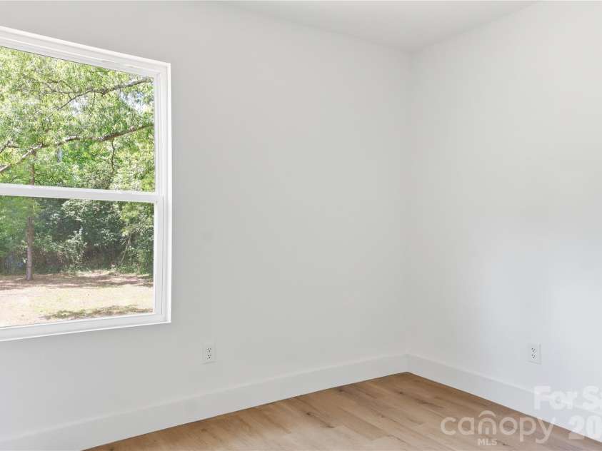324 State Street, Rock Hill, SC 29730.  MLS# CAR4404986, YatesRealty ID 38509. 