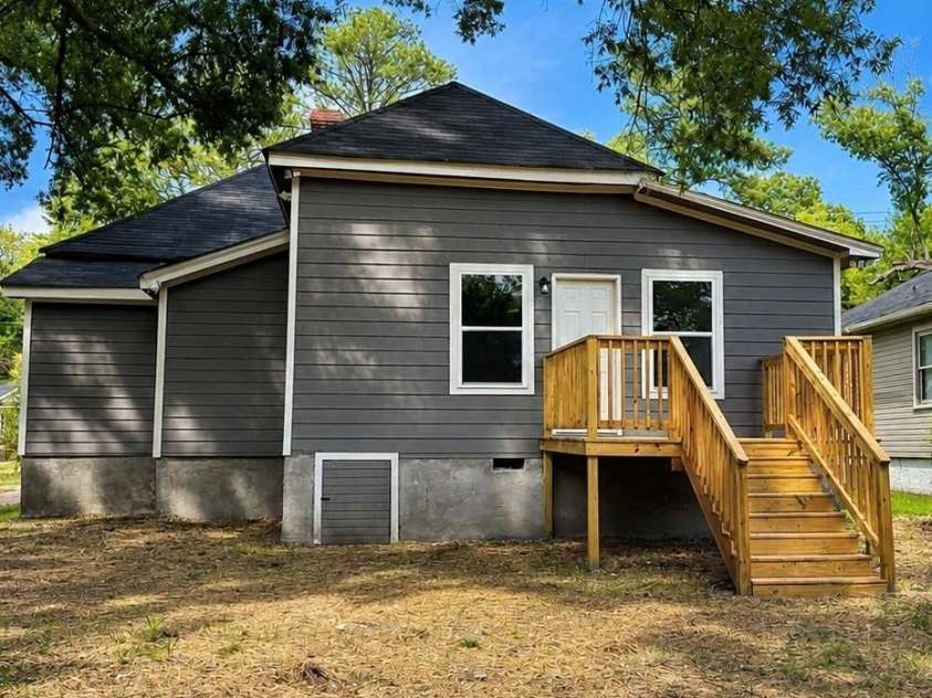 324 State Street, Rock Hill, SC 29730.  MLS# CAR4404986, YatesRealty ID 38509. 