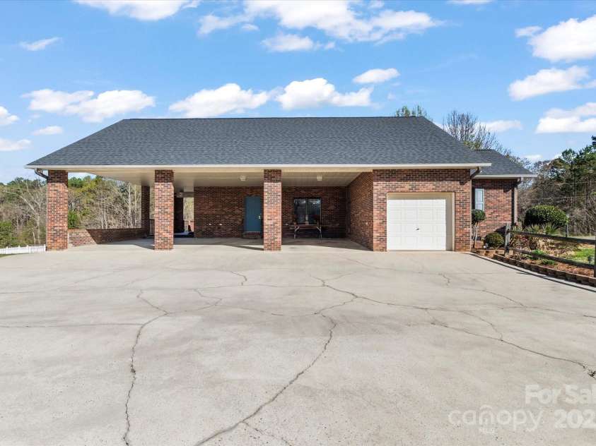 1030 Hurley School Road, Salisbury, NC 28147.  MLS# CAR4233025, YatesRealty ID 3851. 