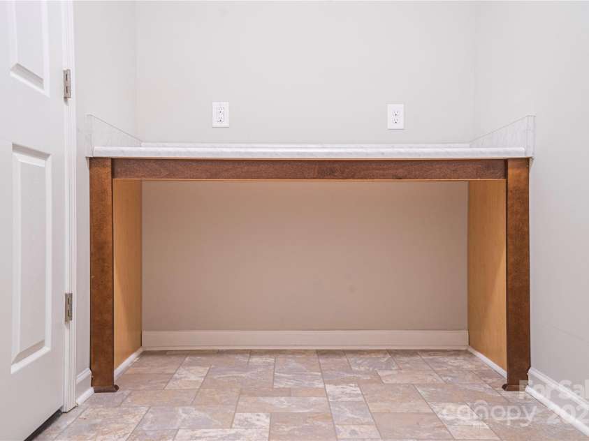 147 Fesperman Circle, Troutman, NC 28166.  MLS# CAR4166451, YatesRealty ID 3851. Laundry Room