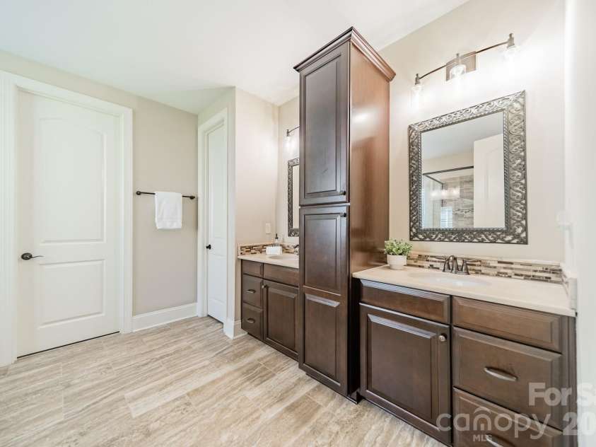 415 Five Leaf Lane, Waxhaw, NC 28173.  MLS# CAR4391819, YatesRealty ID 38510. 