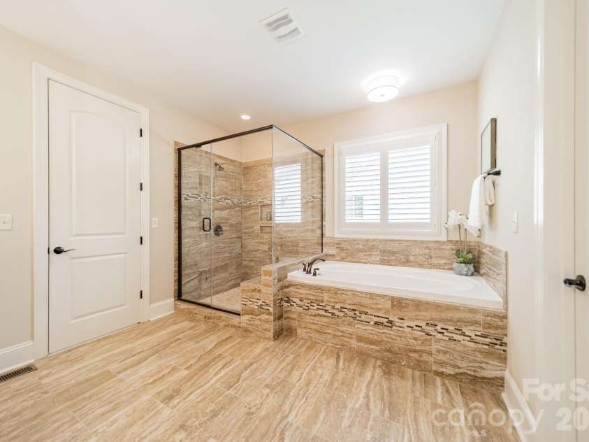 415 Five Leaf Lane, Waxhaw, NC 28173.  MLS# CAR4391819, YatesRealty ID 38510. 