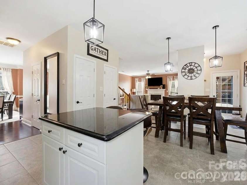 1946 Wilrose Place, Matthews, NC 28105.  MLS# CAR4398311, YatesRealty ID 38511. 