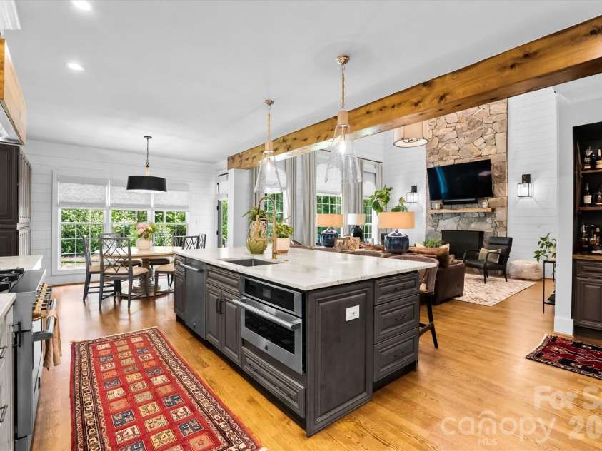 16717 Yardarm Lane, Cornelius, NC 28031.  MLS# CAR4403633, YatesRealty ID 38512. 