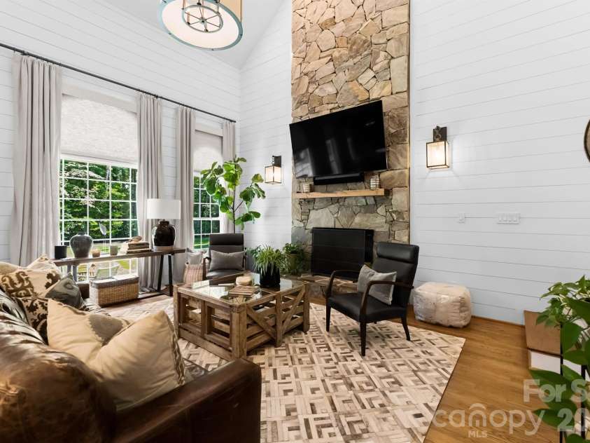16717 Yardarm Lane, Cornelius, NC 28031.  MLS# CAR4403633, YatesRealty ID 38512. 