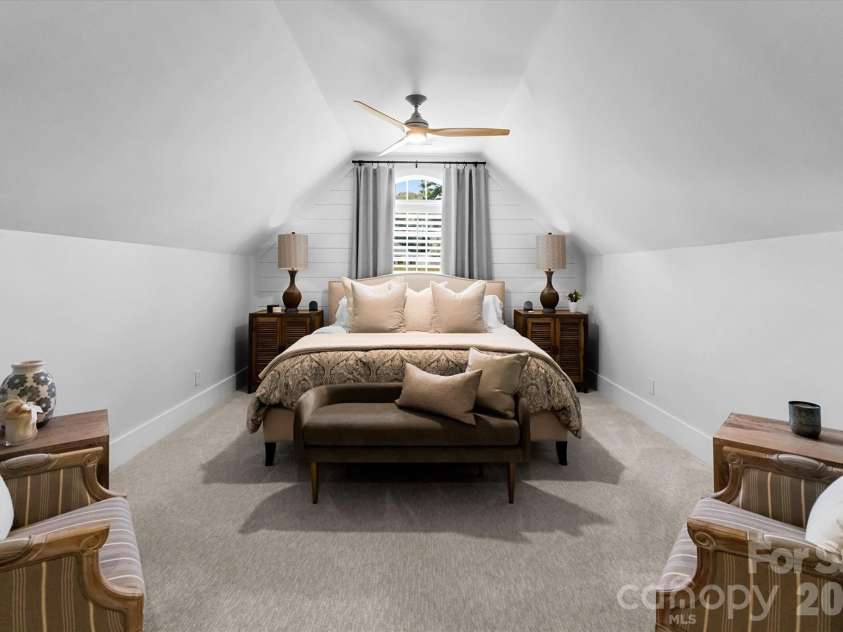 16717 Yardarm Lane, Cornelius, NC 28031.  MLS# CAR4403633, YatesRealty ID 38512. 
