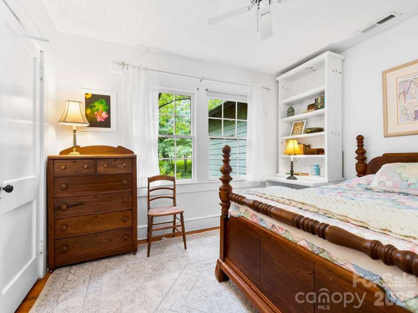 167 Sheridan Lane, Lake Lure, NC 28746.  MLS# CAR4404007, YatesRealty ID 38513. 