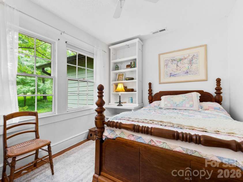 167 Sheridan Lane, Lake Lure, NC 28746.  MLS# CAR4404007, YatesRealty ID 38513. 