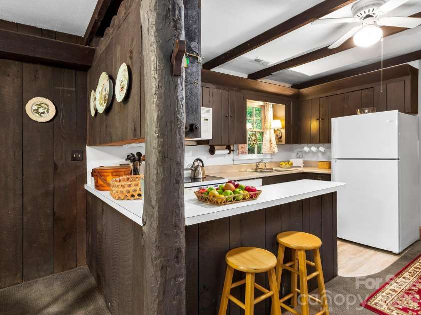 167 Sheridan Lane, Lake Lure, NC 28746.  MLS# CAR4404007, YatesRealty ID 38513. 
