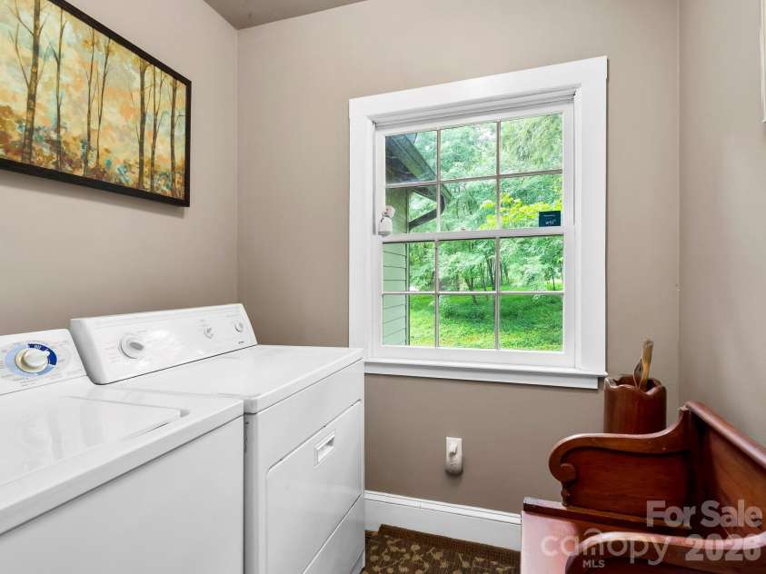 167 Sheridan Lane, Lake Lure, NC 28746.  MLS# CAR4404007, YatesRealty ID 38513. 