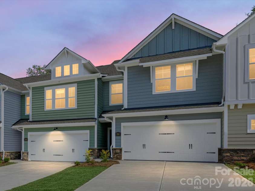 250 Alluvium Lane, Waxhaw, NC 28173.  MLS# CAR4332178, YatesRealty ID 38517. 