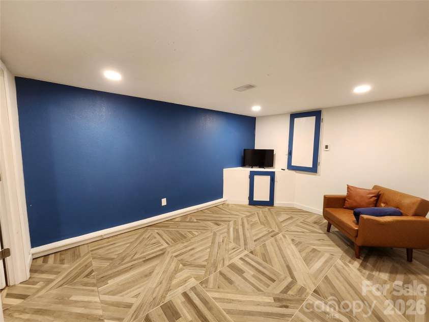 113 Hillside Street, Canton, NC 28716.  MLS# CAR4333025, YatesRealty ID 3852. 