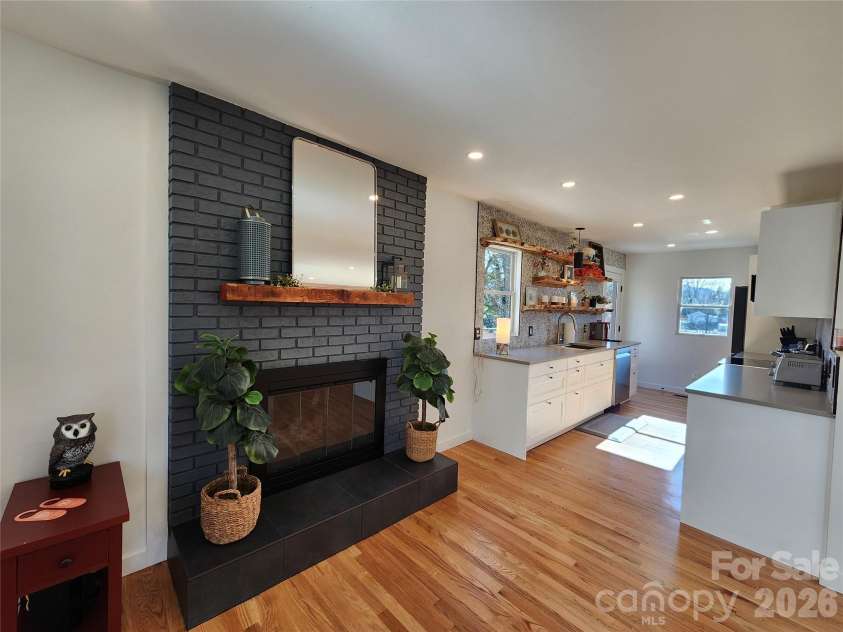 113 Hillside Street, Canton, NC 28716.  MLS# CAR4333025, YatesRealty ID 3852. 